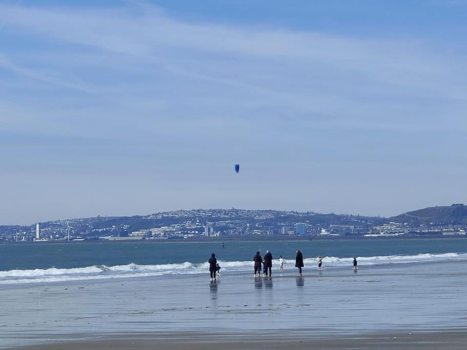 Shoreline Seaside Holiday Home Aberavon Beach Port Talbot Eksteriør billede