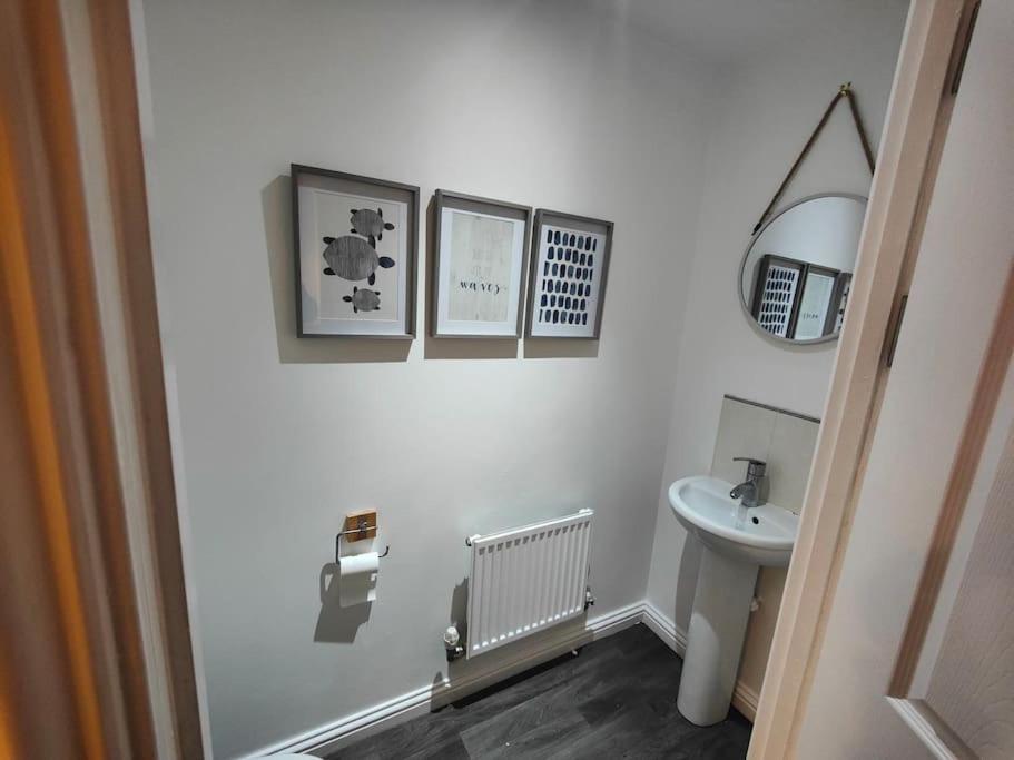 Shoreline Seaside Holiday Home Aberavon Beach Port Talbot Eksteriør billede